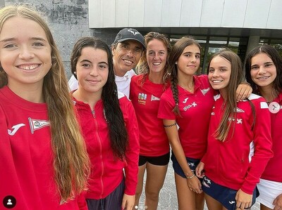 El equipo del Real Grupo de Cultura Covadonga luchó bravamente contra el del Real Club Polo, ganador del campeonato.