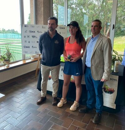 La campeona de la Apple Bowl Avilés 2024, Selena Romero Calvo