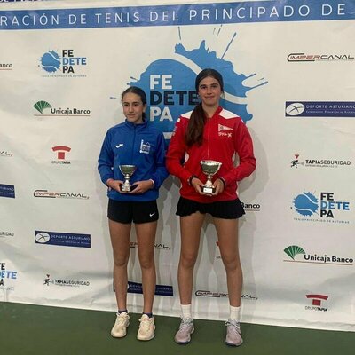 Cadetes femeninas, campeona y finalista: Claudia Piñera Celorio y Martina Rodríguez Álvarez.