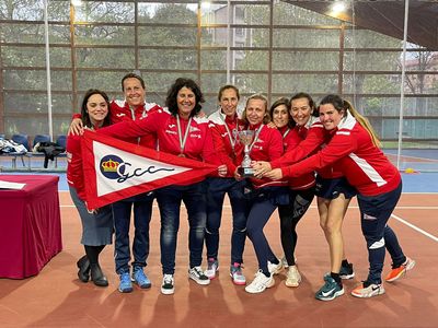 El R.G.C. Covadonga +35 revalida el título en 1º femenina y el C. Tenis Narcea asciende a 2º masculina 