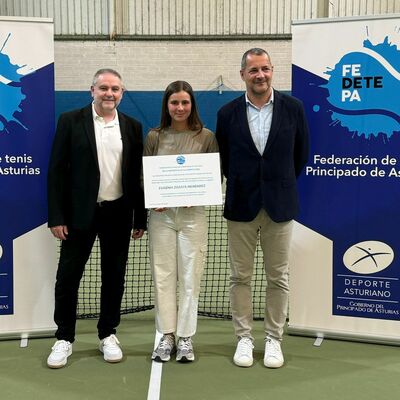 EUGENIA ZOZAYA ESTRENA EL NUEVO PROGRAMA DE AYUDAS DE LA FEDERACIÓN ASTURIANA DE TENIS EUGENIA ZOZAYA ESTRENA EL NUEVO PROGRAMA DE AYUDAS DE LA FEDERACIÓN ASTURIANA DE TENIS